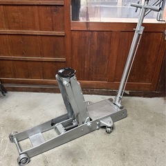 中古】【動作OK】【店頭引取限定】メーカー不明 ガレージジャッキ 1.5t