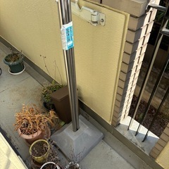 0円‼️ 物干し台と物干し竿の画像
