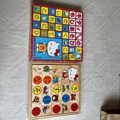 玩具、キティちゃんの文字遊び、積み木
の画像