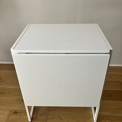 IKEA  MUDDUS 折りたたみテーブル   の画像