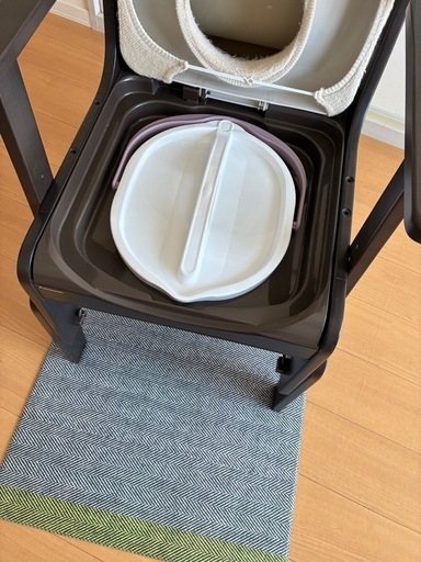 美品ポータブルトイレ　家具調　パナソニック