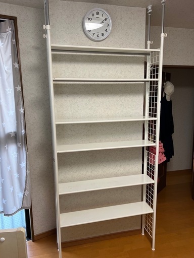 決まりました！お問い合わせ頂いた方はすみません。
スチール棚