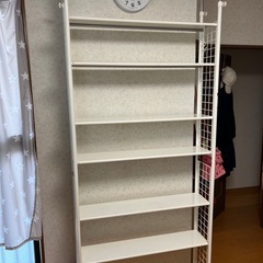 決まりました！お問い合わせ頂いた方はすみません。
スチール棚の画像