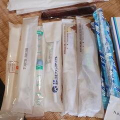 【受付終了】歯ブラシ・カミソリ・ブラシ　たくさんの画像