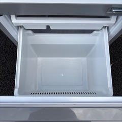 近隣配達無料　AQUA 冷蔵庫 AQR-13J 2020年製の画像