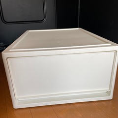 衣装ケース(白)×4