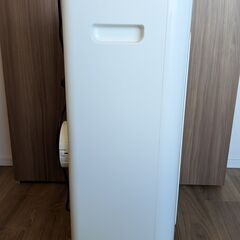 【美品】工事不要で、場所を選ばず使えるスポットエアコン。トヨトミ・スポット冷暖エアコン・ホワイト・TAD-22LWの画像