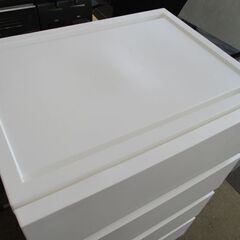 4段 プラチェスト 幅54㎝ 白 衣類収納 衣装ケース 箪笥 チェスト タンス 札幌市東区 北20条店の画像