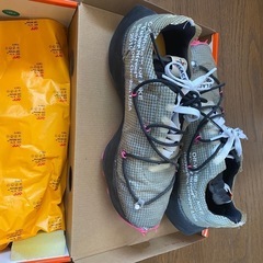 オフホワイト.NIKE