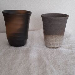 コップ風の湯飲み2個の画像