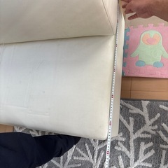 背もたれ付きベンチの画像
