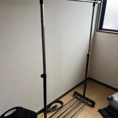 ハンガーラック　すぐに来れる方　もしくは部屋の前