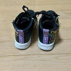 美品　靴　キッズスニーカー　22センチの画像