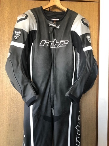 レーシングスーツ　皮つなぎ