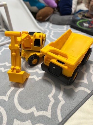 ビッグサイズ CAT ショベルカー・ダンプカーセット