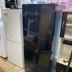 仙台市内トラック荷台渡し無料！2023年製 人気のブラックシリーズ 冷蔵庫 買取 引取 148LHaierの画像