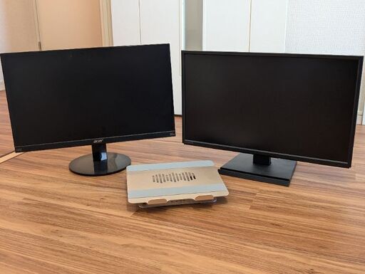 ディスプレイ（24インチ）とPCスタンドセット