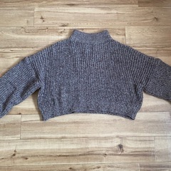 ショート丈 セーターの画像