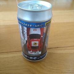 手のひらサイズのラジコンカー