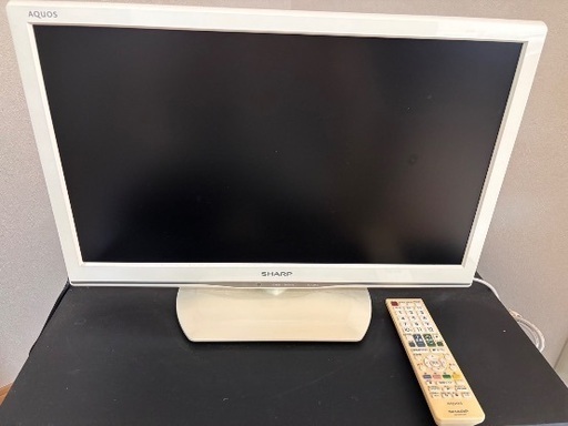 テレビ（必要であればテレビ台も譲ります）