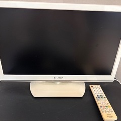 テレビ（必要であればテレビ台も譲ります）