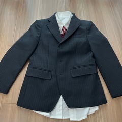 【子供服】ジャケット120+タイ付きシャツ130 