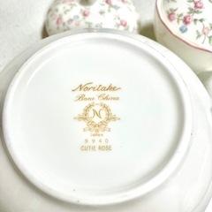 値下げしました！花柄　ティーポット　ノリタケ　美品の画像