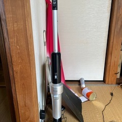 【取引予定】 アイリス スティック型掃除機② の画像