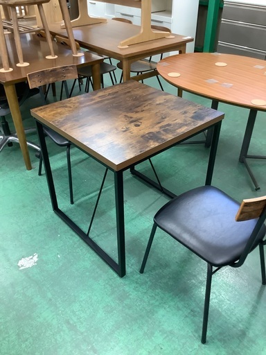 家具ならトレファク吉川店！！  ニトリ　ダイニング3点セット　ブラウン×ブラック