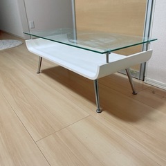 ガラス　ローテーブルの画像