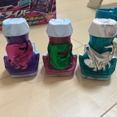 仮面ライダーリバイスドライバーの画像