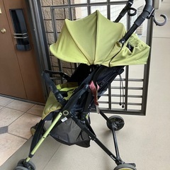 combi  ベビーカー
