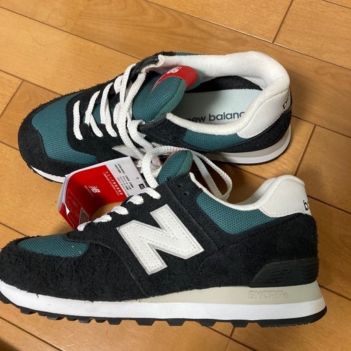 新品　ニューバランス　24.5cm