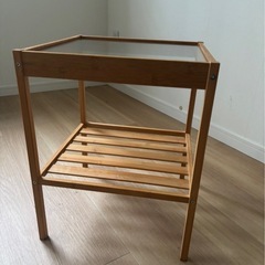 IKEAサイドテーブルの画像