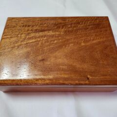 シガーケース　葉巻入れ　煙草入れ　宝物箱　小物入れ　宝石箱
