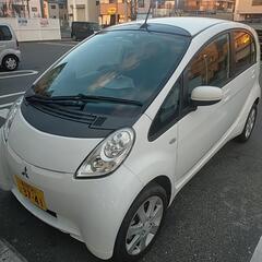 電気自動車アイミーブの画像