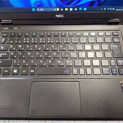 ◆13.3型WQHD液晶（2560×1440）を搭載したノートパソコンです。 初期設定済ですので、電源ONしてすぐにご使用可能な状態です。●初心者や高齢者、また中高校生でWin11OSのお手頃価格なPCをコスパ良く使いたい方向けの推奨設定！ ●【Win11 の推奨設定２０選とマイクロソフトの便利ツールをインストール！】※最後までお読みください。の画像
