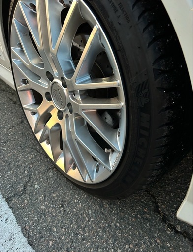 カールソン 225/40/18  4本 ベンツBMW  