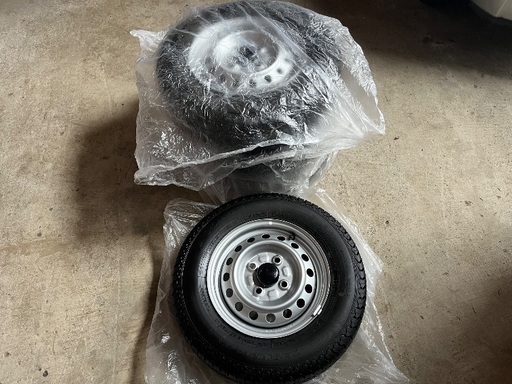 【配達相談可】145/80R12 新車外し24年製　ホイールタイル4本セット