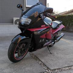 カワサキ、世界最速マシンZZR-1100Cの画像