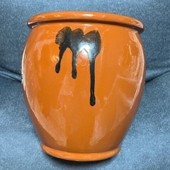 カメ　壺