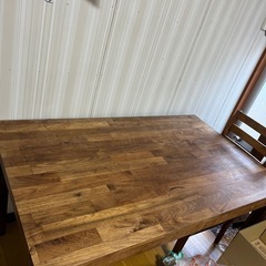 25日までのダイニングテーブル　関家具　　