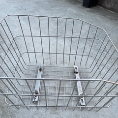 自転車　荷台とカゴの画像