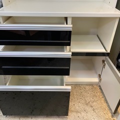 【愛品館 江戸川店 】2枚スライド扉 キッチンボード 泉洋加工株式会社の画像