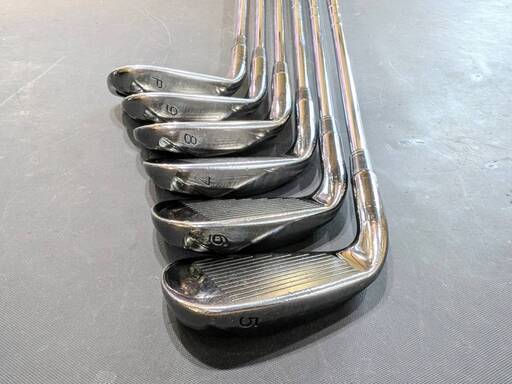 愛品倶楽部柏店】男性右利き用 TaylorMade テーラーメイド BURNER