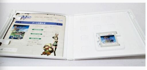 Nintendo　3DS　世界樹の迷宮　長き神話の果て　動作良好　アトラス　ゲーム　ソフト　カセット　箱付き　任天堂