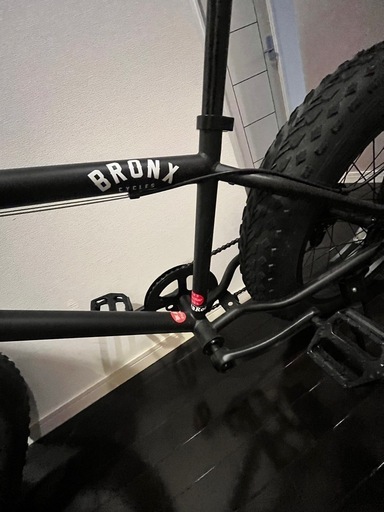 ブロンクス　ファットバイク "BRONX" 20インチ×4.0 DD（7段ギア）
