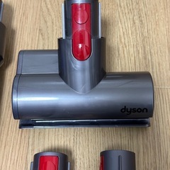 Dyson v11 fluffy 【ジャンク品】の画像