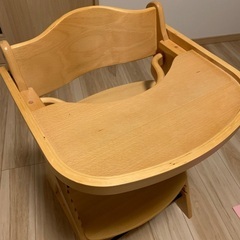◻︎ベビーチェア　テーブル付　カトージ製の画像