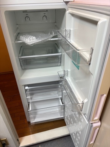 冷蔵庫148Ｌ　2018年製ハイアール　ピンク